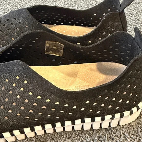 Ilse Jacobsen Black Tulip Slip-On Women's Shoes - Picture 4 of 10